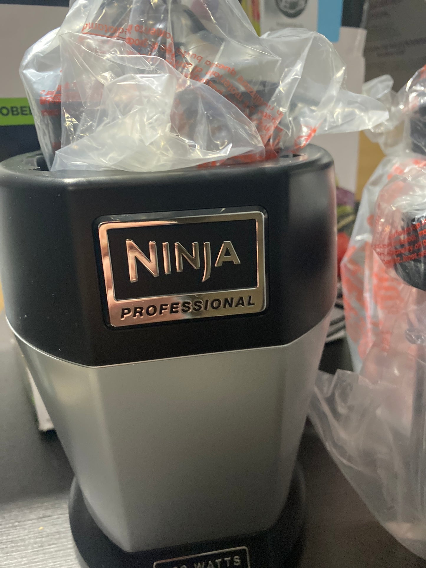 Ninja BL450C, Nutri Ninja Pro Single Serve Blender, Black/Silver, 900W, Nutrient Extraction